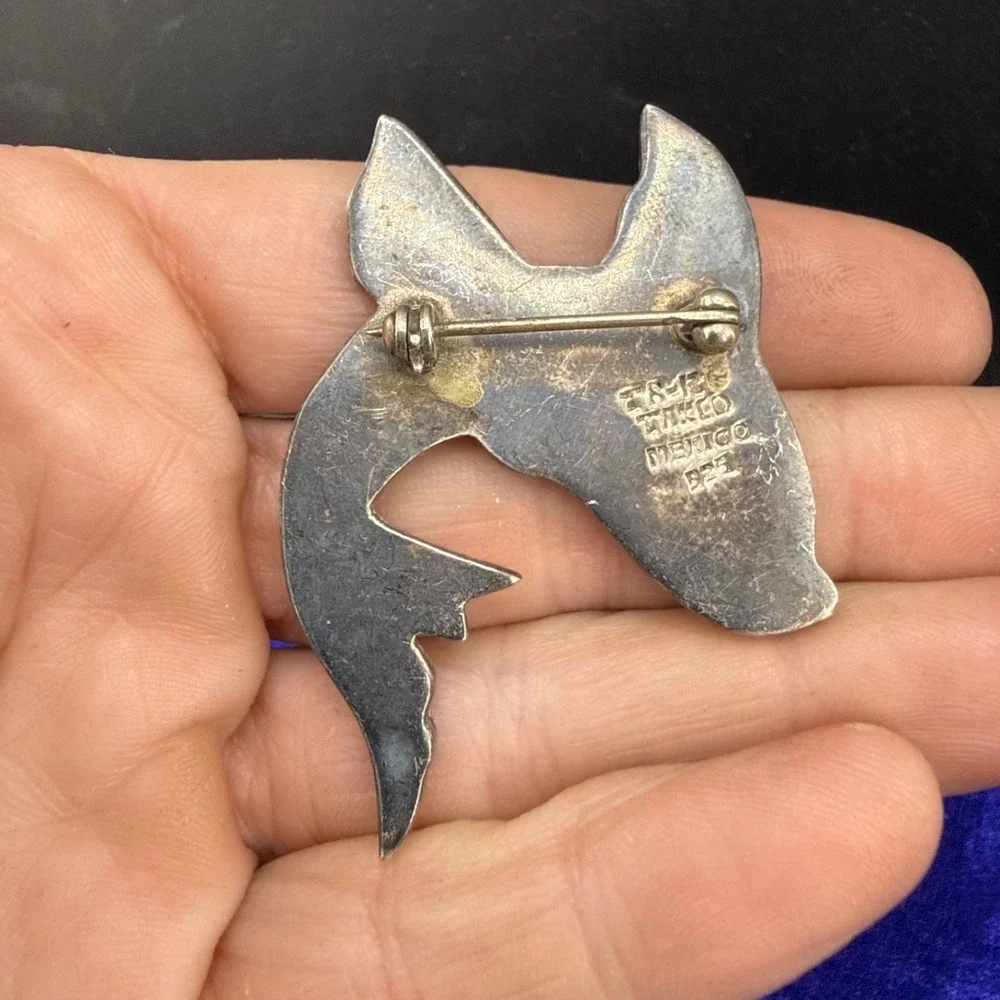 Vintage Taxco Sterling Silver Brooch Fish Crushed‎ Turquoise Inlay Mexico